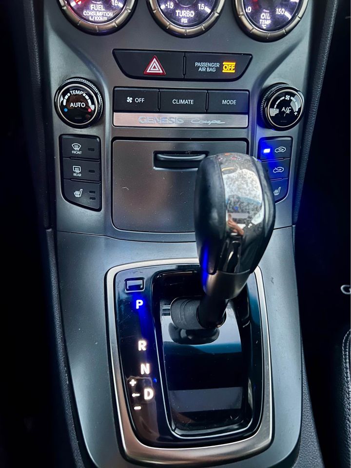 2013 Hyundai genesis coupe