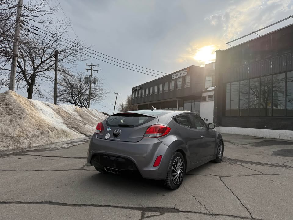 2012 Hyundai veloster