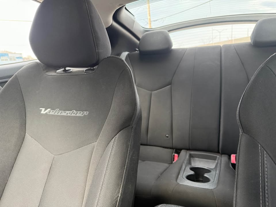 2012 Hyundai veloster