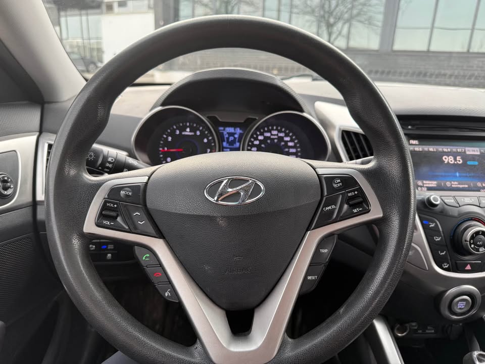 2012 Hyundai veloster