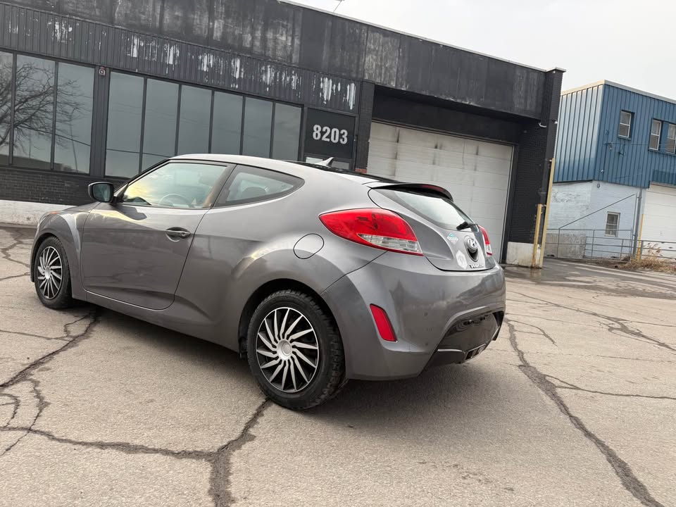 2012 Hyundai veloster